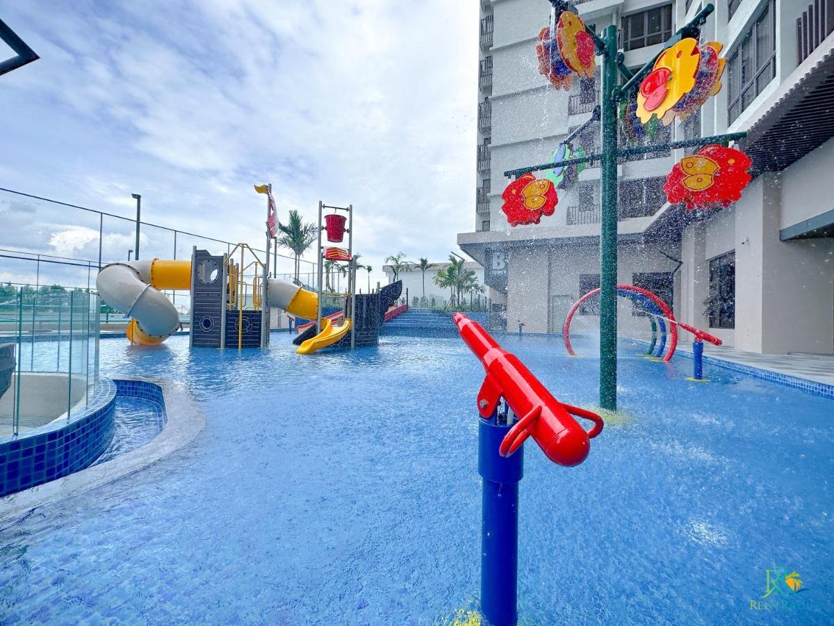 Bali Sea View Residences Melaka At Stayrene Bagian luar foto